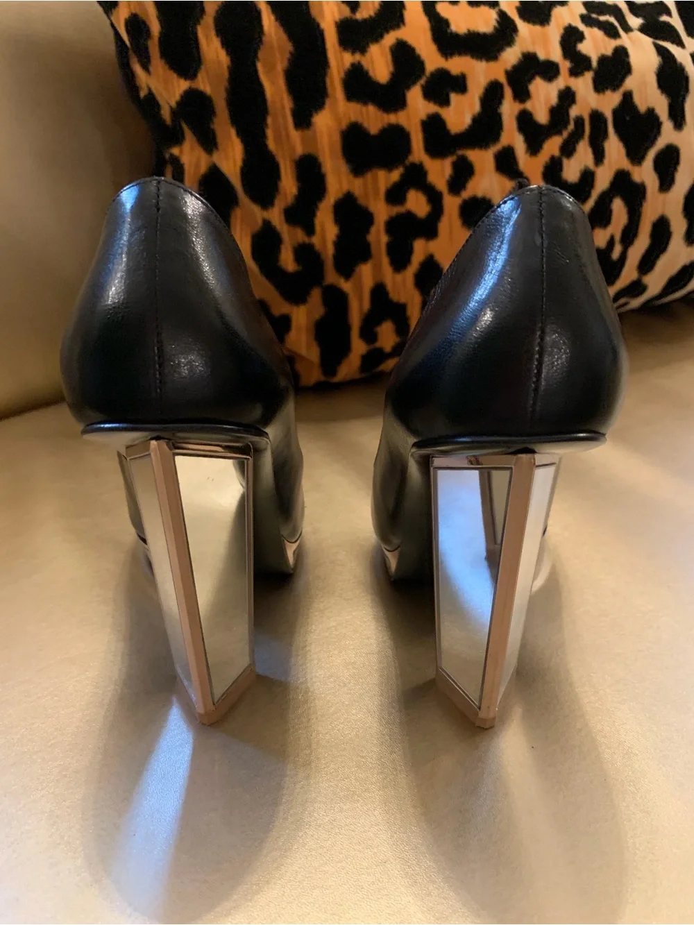 Saint Laurent Black Leather Pumps with Mirrored Heel and Platform - Picture 5 of 8